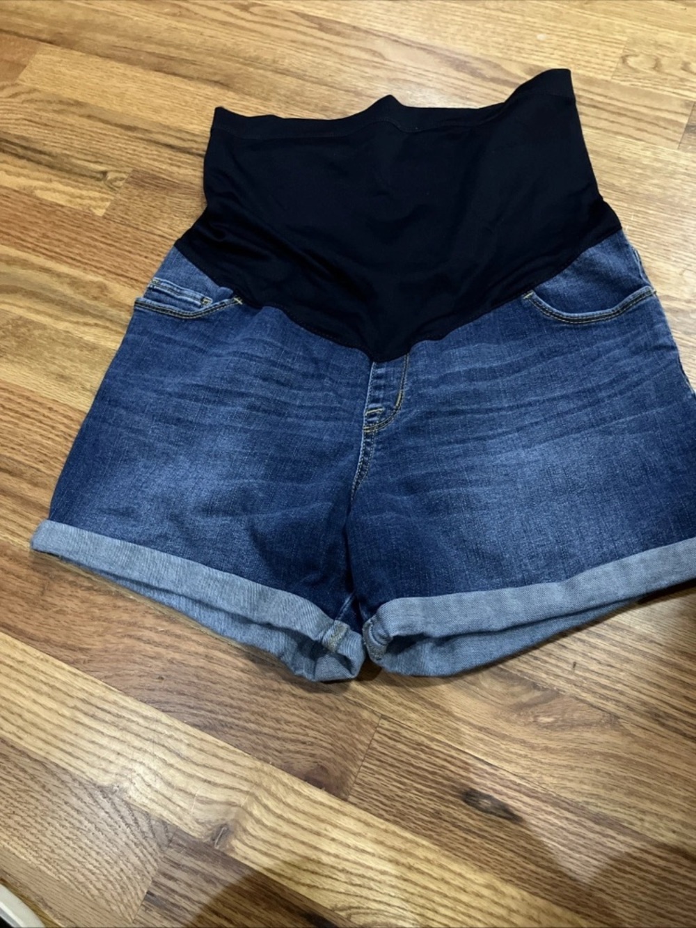 Liz Lange Blue Denim Maternity Shorts with Black Waist Panel Sz S EUC
